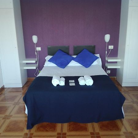 Aparthotel Corcubion Playa De Quenxe Kültér fotó
